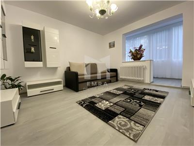 Inchiriere apartament 3 camere in Dambu etaj 2