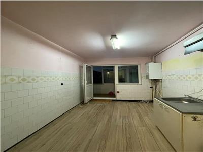 Zona 7 Noiembrie - apartament 3 camere et 2 confort 1